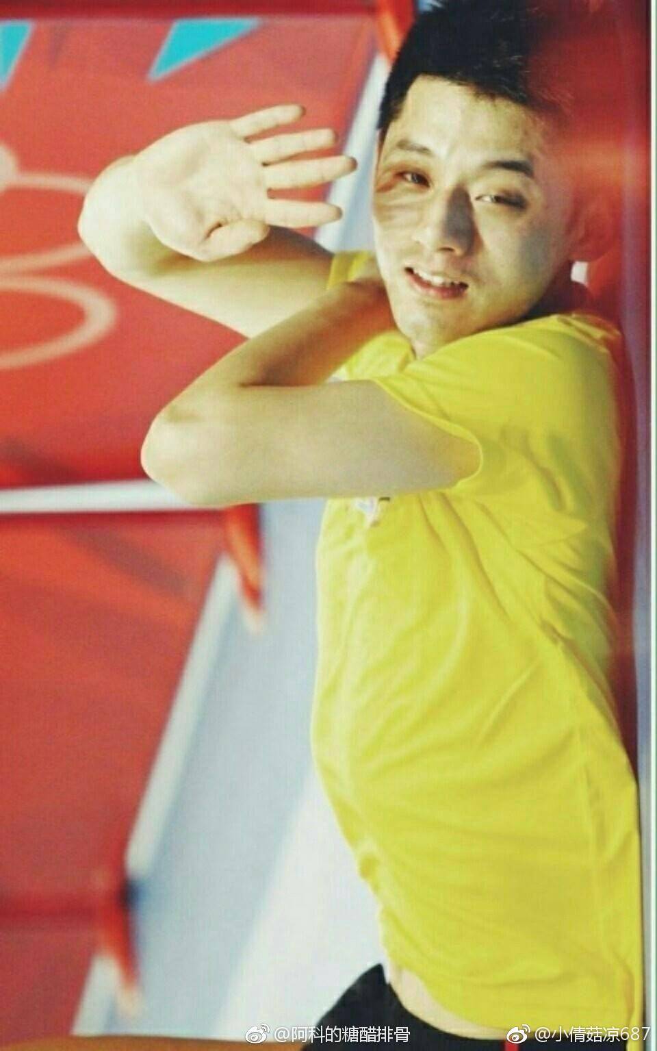 小若汁看起来水很多。 