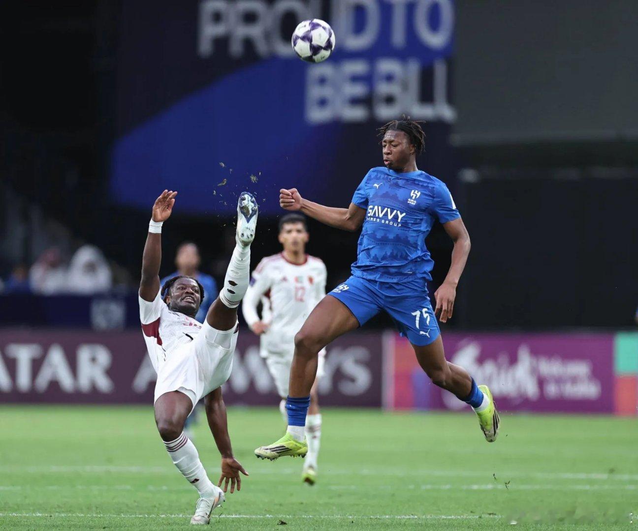 C罗和利雅得 据中东报🔴知情的亚洲消息人士透露，亚足联在今天与海湾足协举行“远