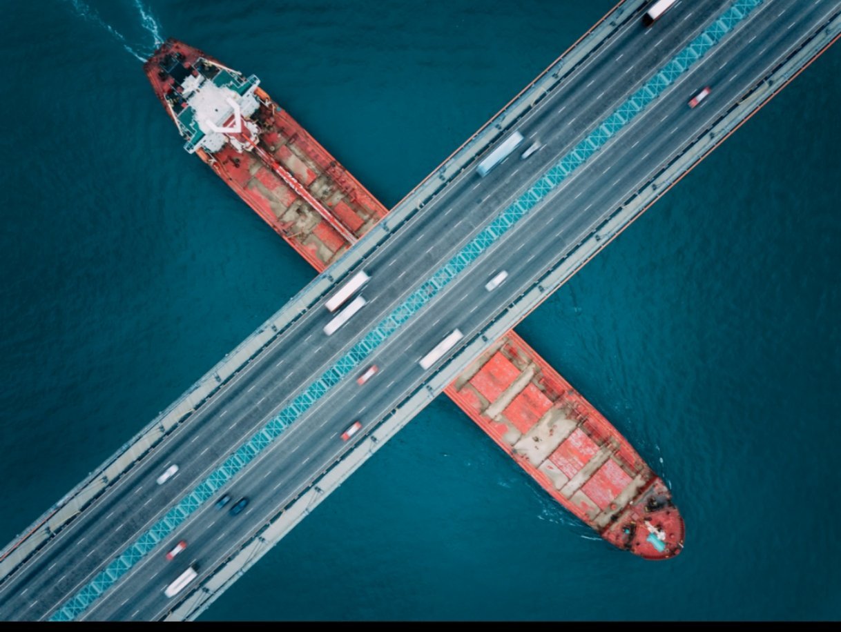 美方加征24%关税继续暂停一年给了市场喘息的间隙。一年经贸休战，是“和气生财的朴