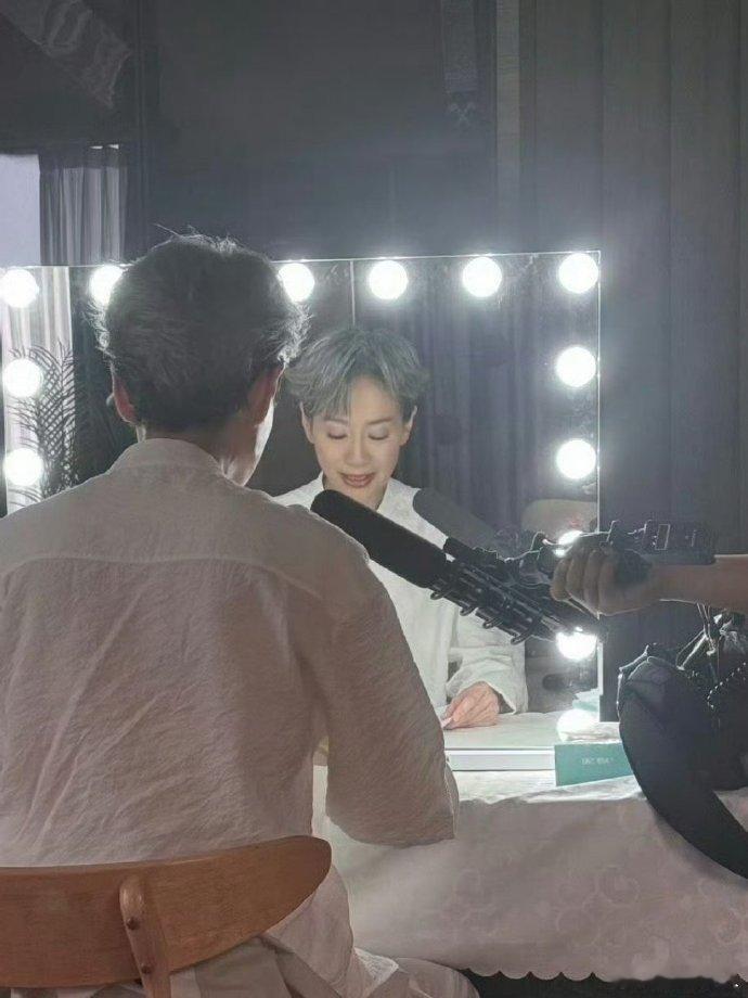 叶童[超话]叶童三公第一乘风2025第四次分组叶童姐姐三公个人乘风值第一，实力与