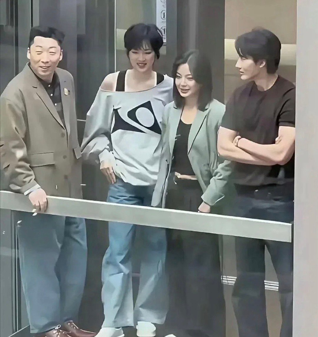 华为的二公主姚安娜，不得不说是身材和颜值也太高了吧 