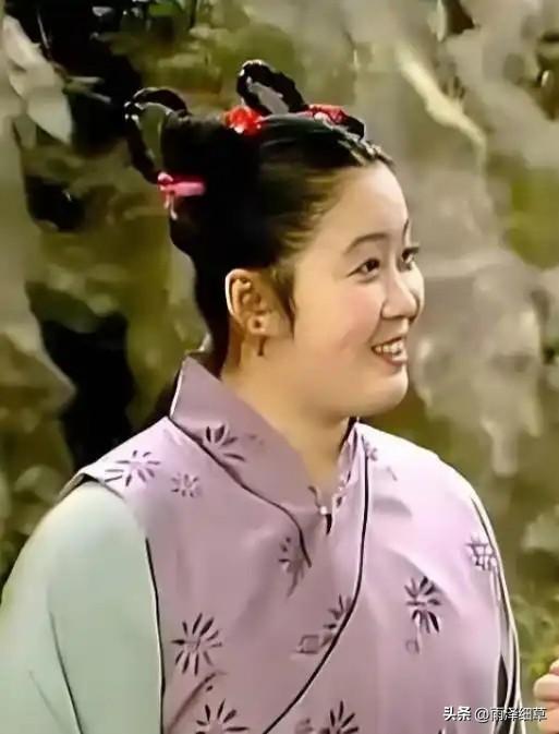 上海电影厂十部经典老电影
1.南征北战，1952年
2.渡江侦察记，1954年