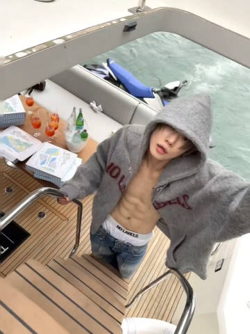 身材和脸蛋都是极品🤗