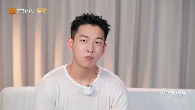 李嘉格男友说来这个节目的目标就是跟李嘉格结婚，但不知道李嘉格想不想结婚
李嘉格说她刚离婚没那么快想踏