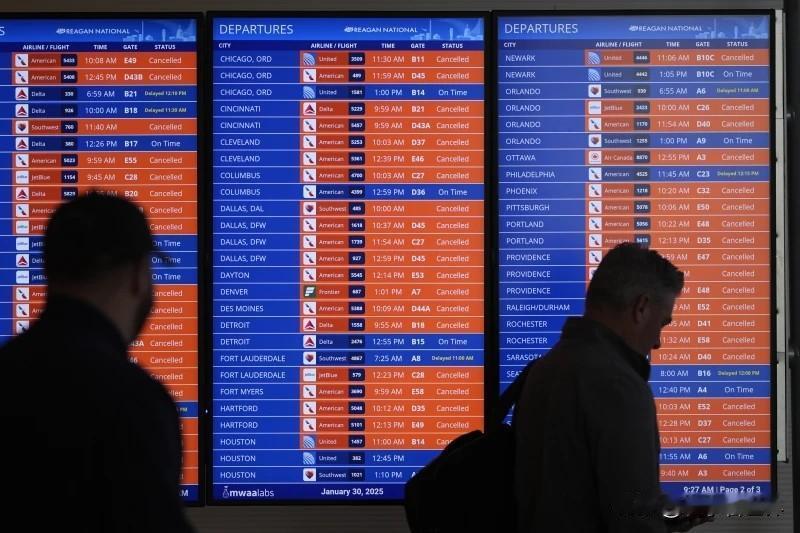 【最新消息：在美国政府停摆的背景下，取消或延误的航班超过五千架次】
华盛顿时间2