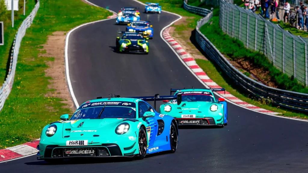 😮维斯塔潘搭Lucas Auer，这组合看着就带劲。不过纽博格林24小时耐力赛