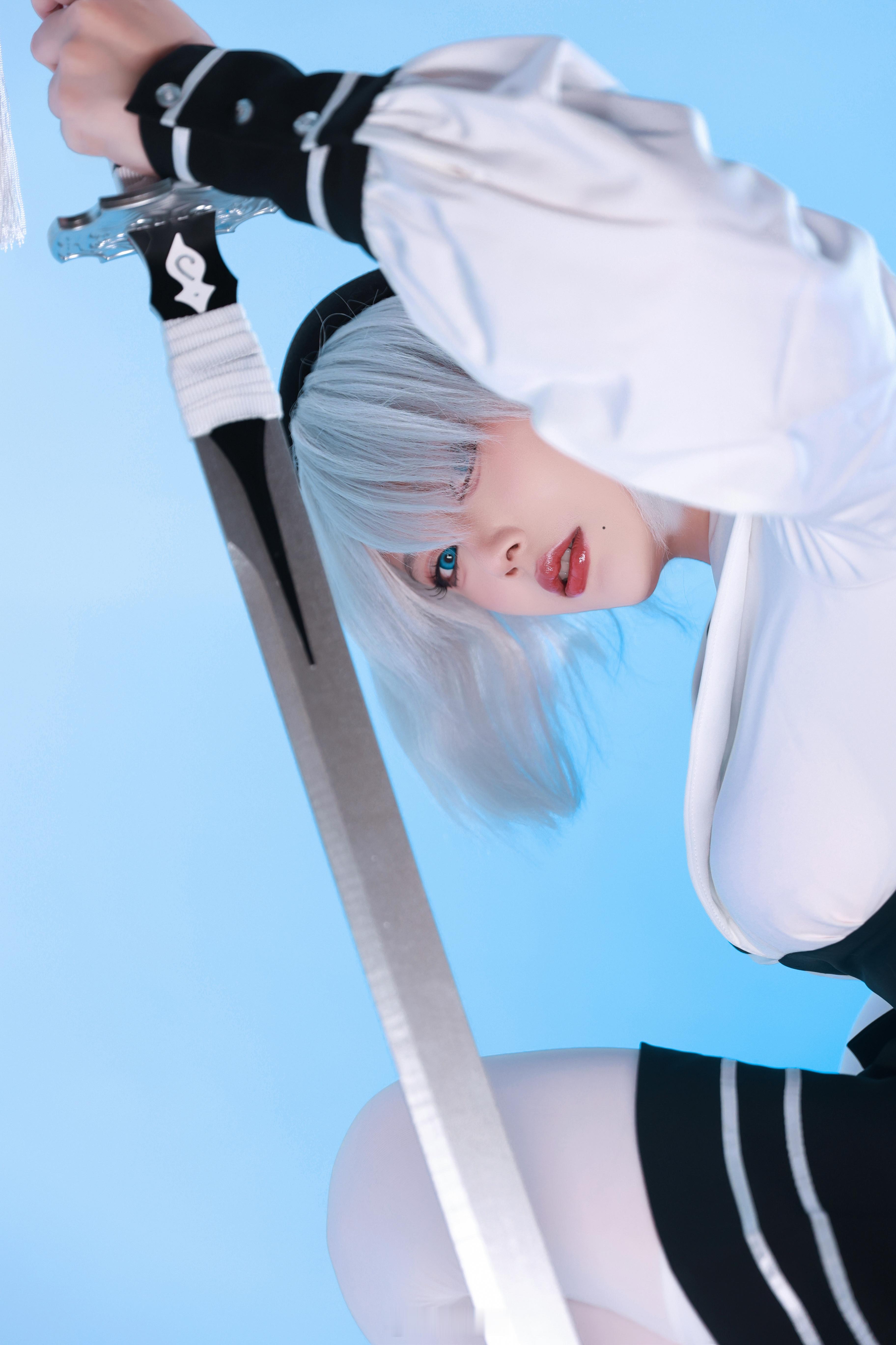 #cosplay[超话]# ——“在这轮回中，我们会咏唱着祈祷的话语，永远奋起抗