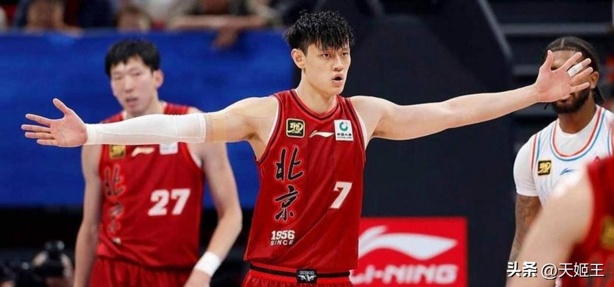 曾凡博赛季报销！首钢争冠遇大考，球迷集体送祝福盼归来

家人们，CBA又传来让人