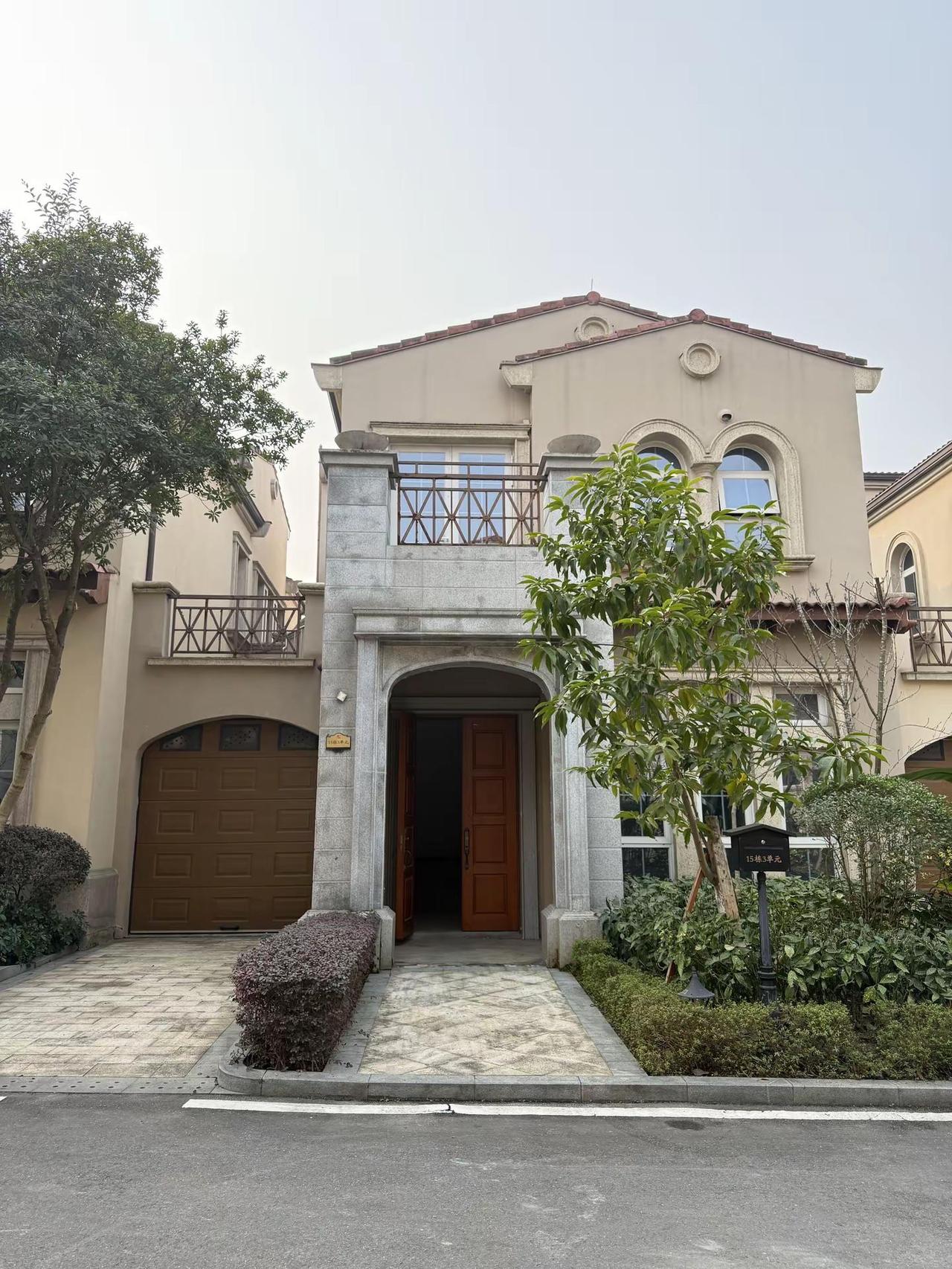 全成都找不到第二套！311㎡独栋超低价！这套性价比直接杀疯了！！298万就能拿下