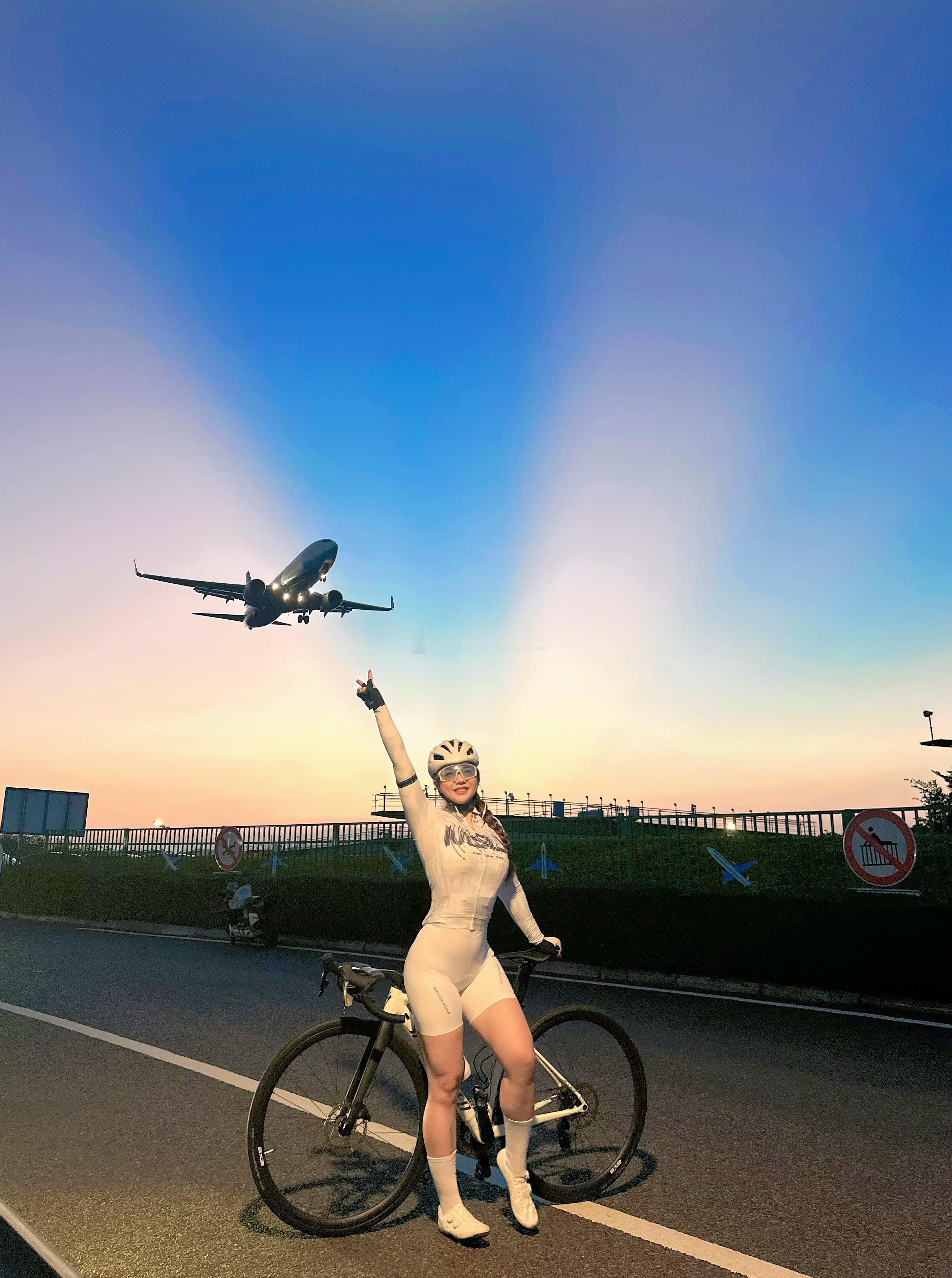 婷崽的健身日记[超话]  出发永远是一件最有意义的事女骑旅行 ​​​