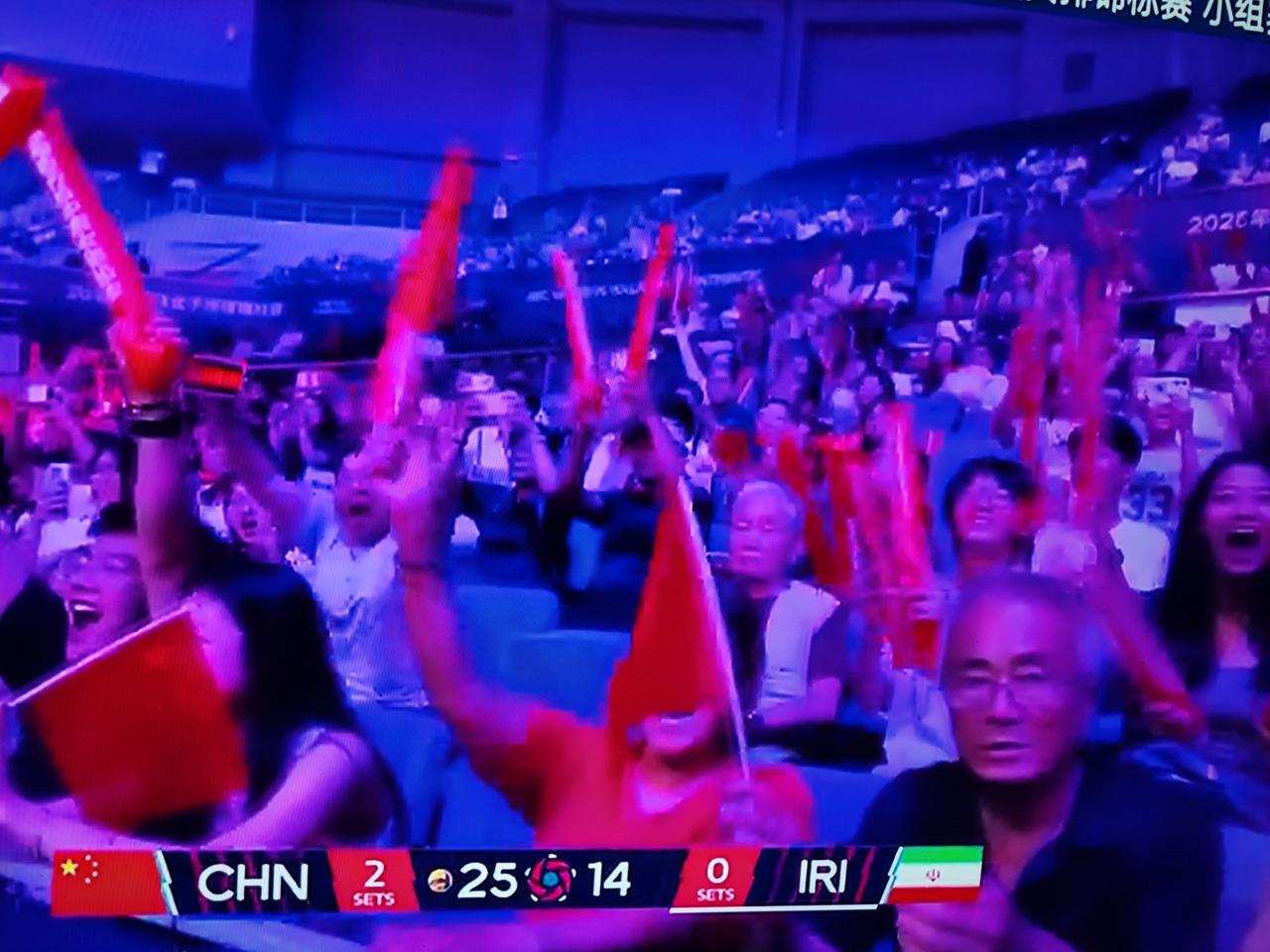 2026年8月24号女排亚锦赛的比赛，中国女排对阵伊朗女排，前两局中国女排25：