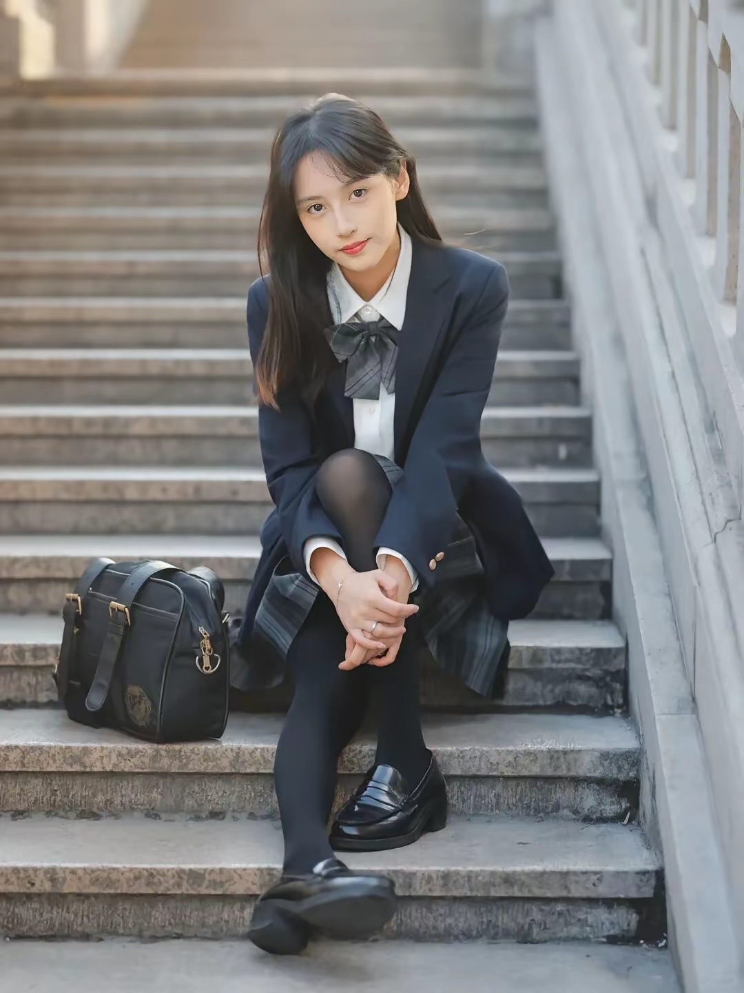 你若不勇敢，谁替你坚强；你若不努力，谁给你想要的生活。 