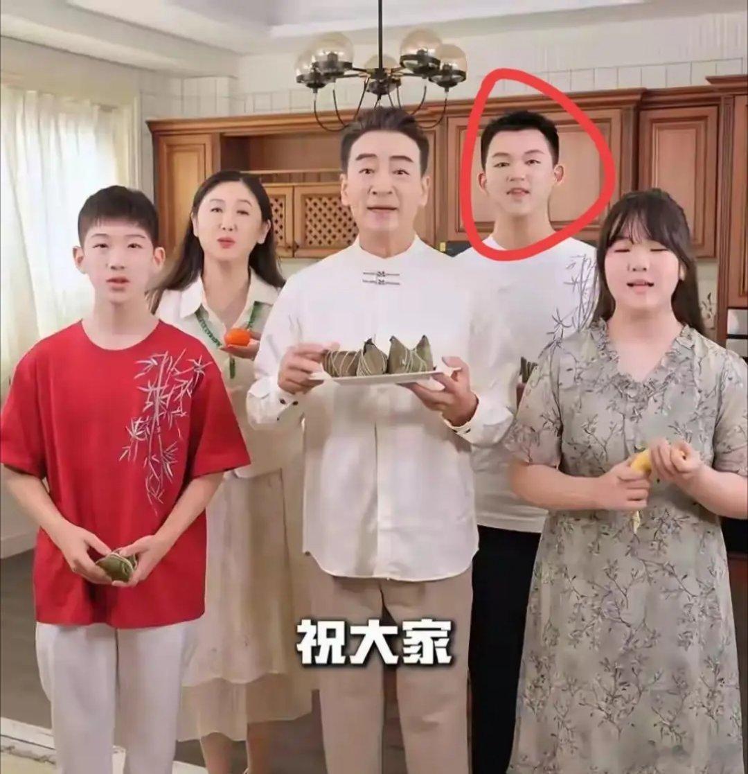 71岁寇振海因年龄差被18岁儿子嫌弃在外人看来，老寇真是人生赢家呀，媳妇小自己2