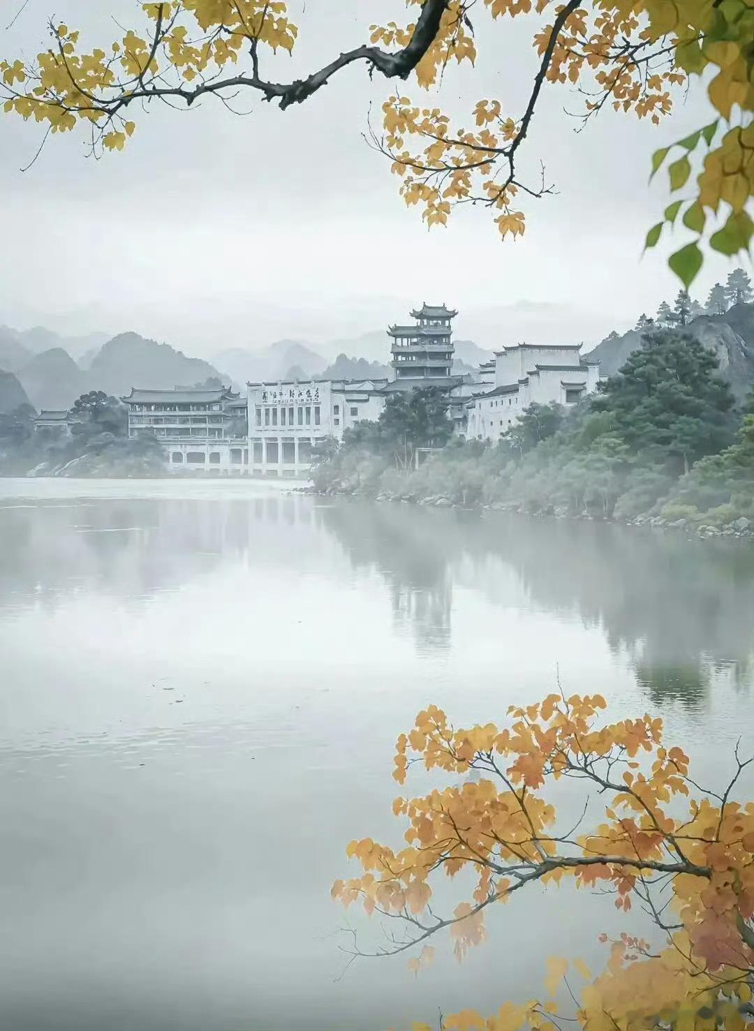 摄影大赛一等奖作品被指AI生成 一眼假啊，要么用AI优化过，要么手机拍摄中AI算