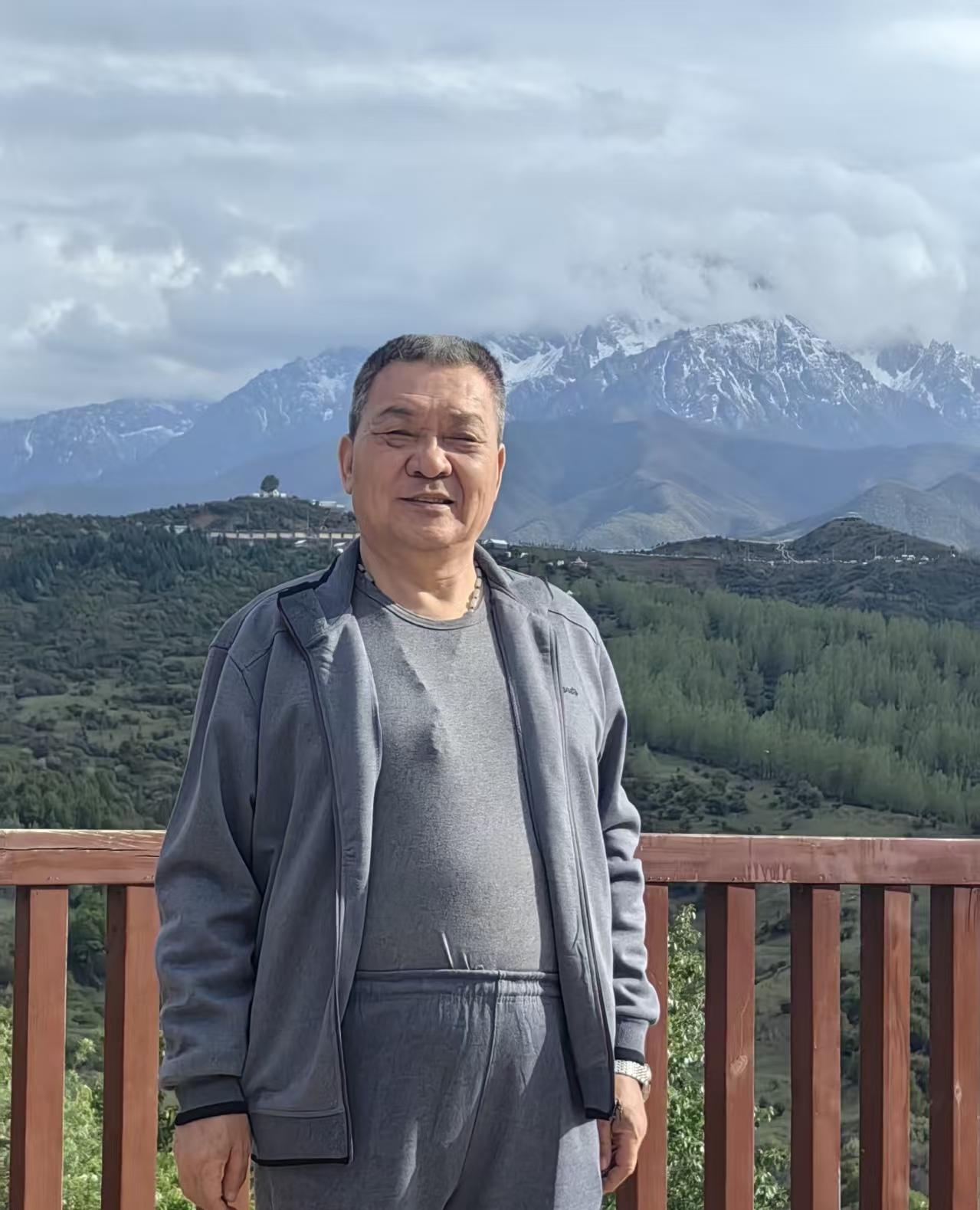 心梗急救别瞎忙，这5步才是救命关键
突发持续胸痛、冒冷汗，先别乱喂药乱摇晃，按顺