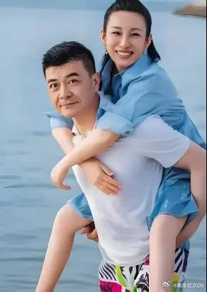 演员王新军说，我宠老婆秦海璐是有原因的，不是因为她会挣钱，也不是她长的比前妻好看