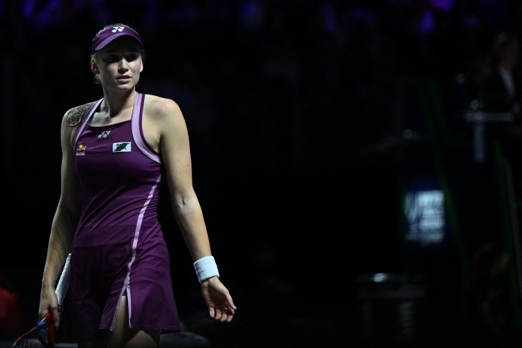 WTA年终世界排名：萨巴伦卡第1，莱巴金娜第5，郑钦文第24