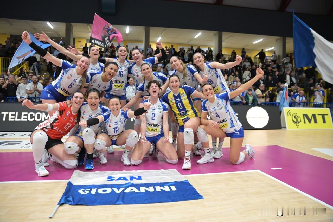 意甲 A1 官网盛赞庄宇珊 9 米端进攻（发球）：摧毁了佩鲁贾一传

官网：圣乔