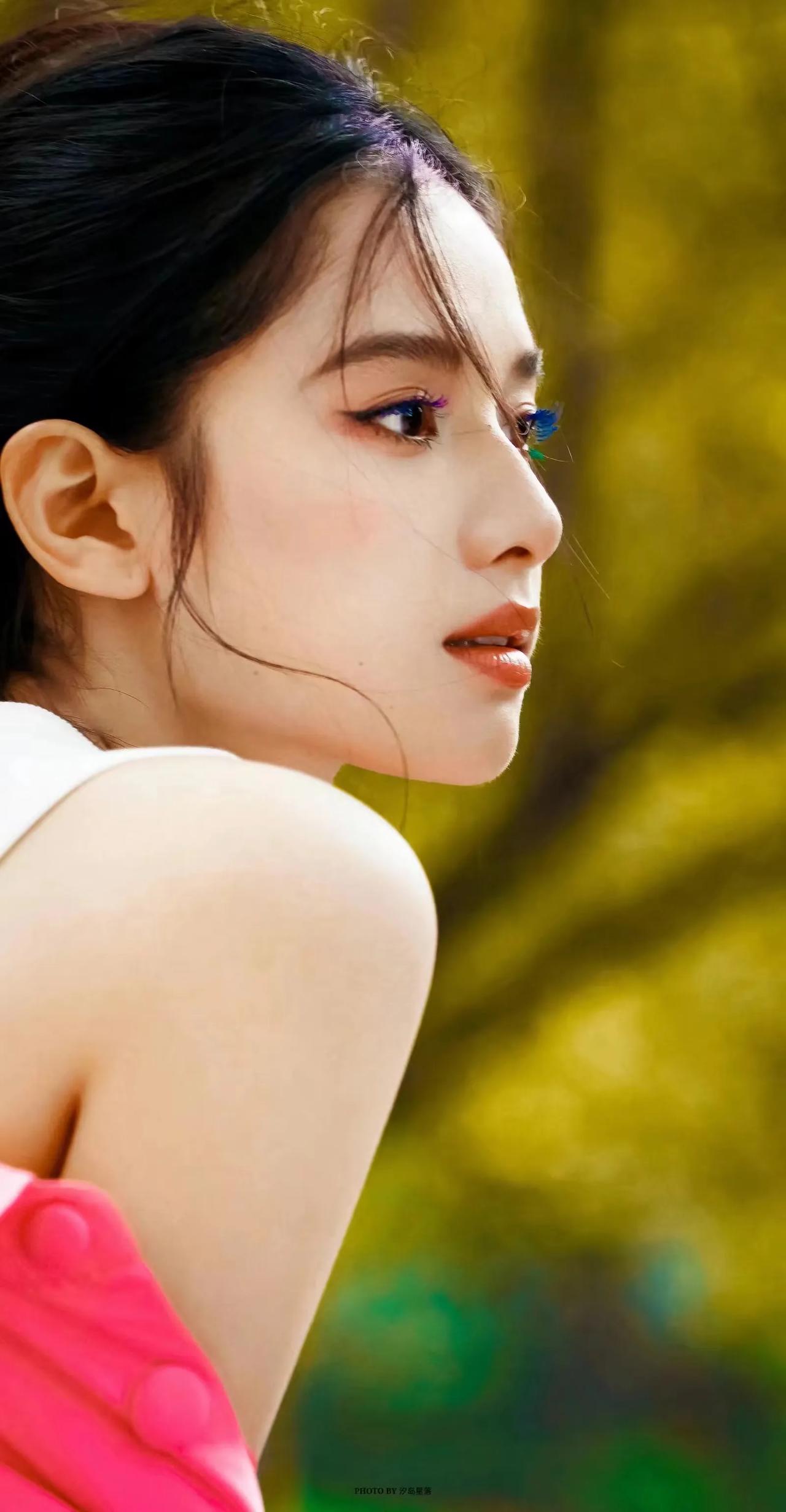 #惊艳女神# #女明星谁最美# #明星美图#
达人推荐 女主角唇泥