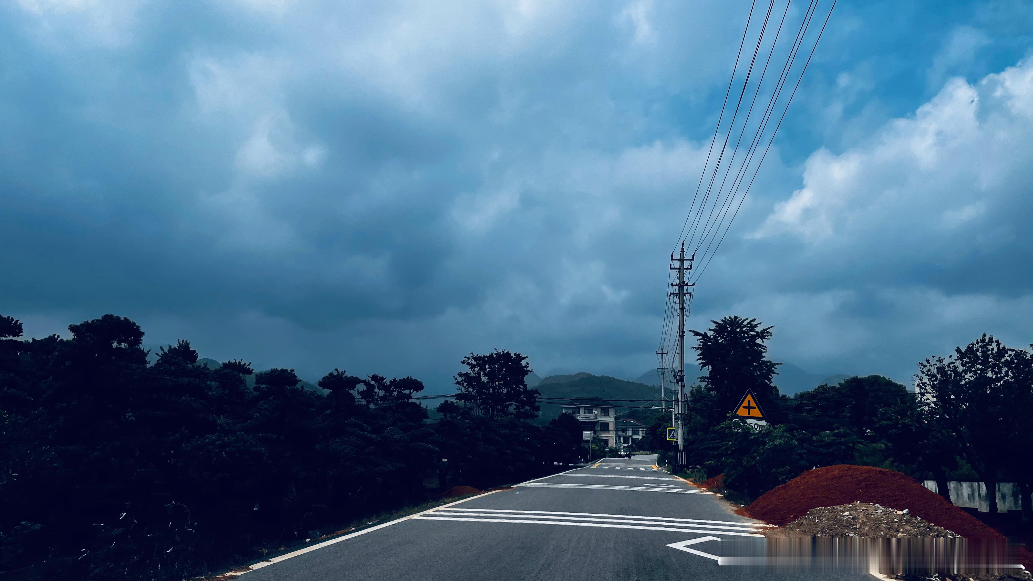 今日拜访的隐居山林 