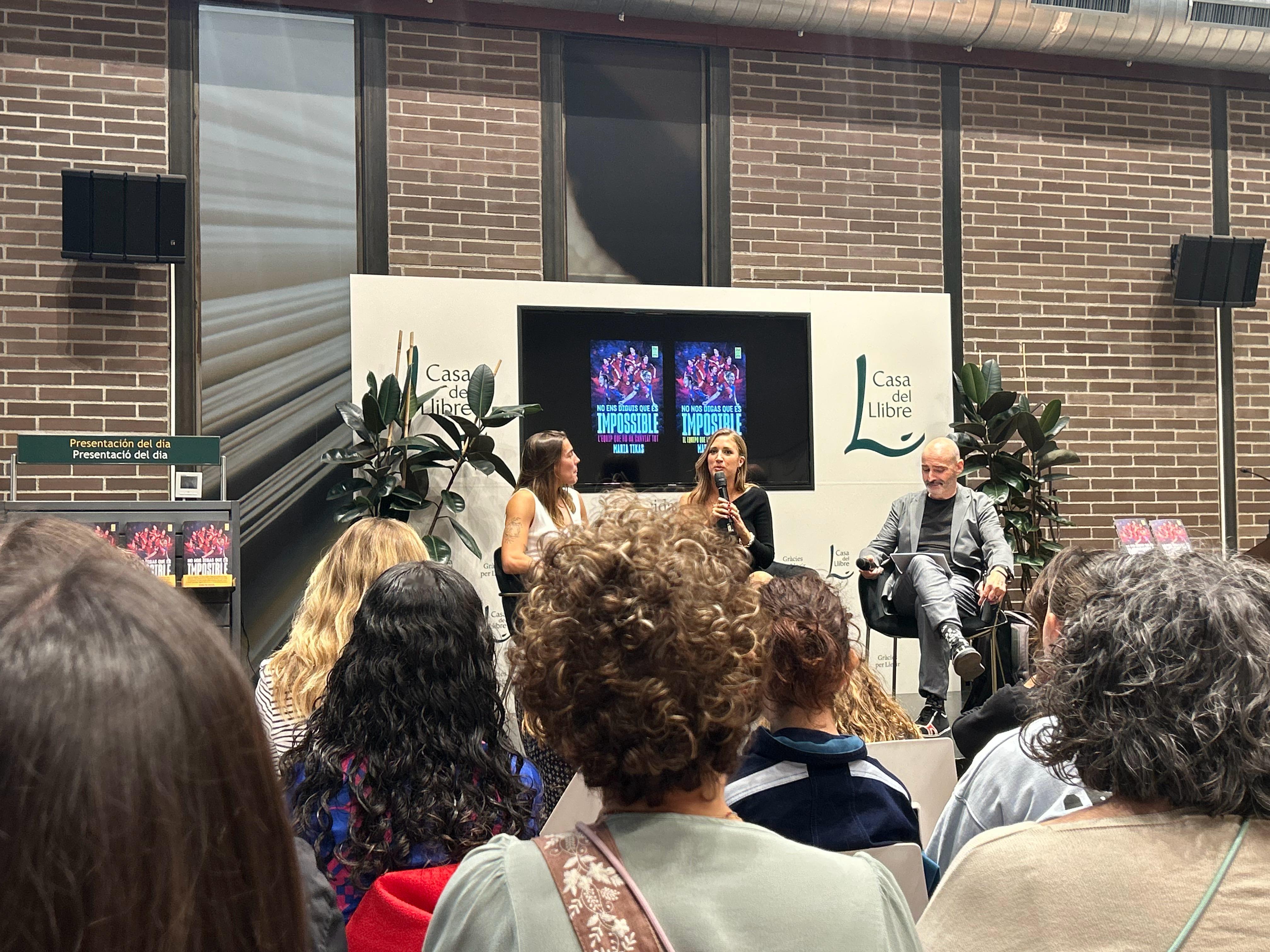 参加了《No ens diguis que és impossible》签售会，