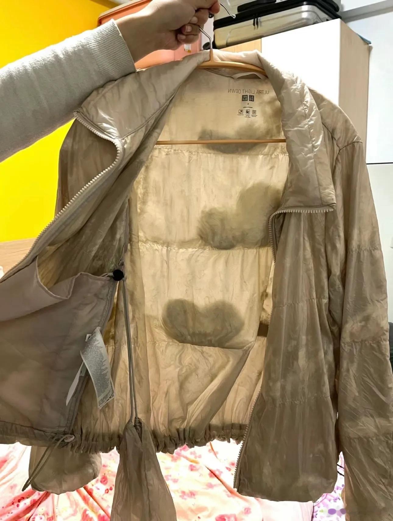 冬天了，羽绒服千万不要用洗衣机洗，这就是洗衣机洗完的，拿出来后就这样了……还有办