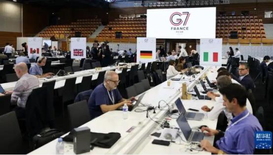 最近西方对中国的态度，明显急了。
6月，G7峰会和欧盟峰会在法国和布鲁塞尔同步上