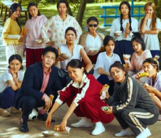 扒一扒《功夫女足》里那些女队员
1、张小斐，影片第一女主，队长，主力射手之一 