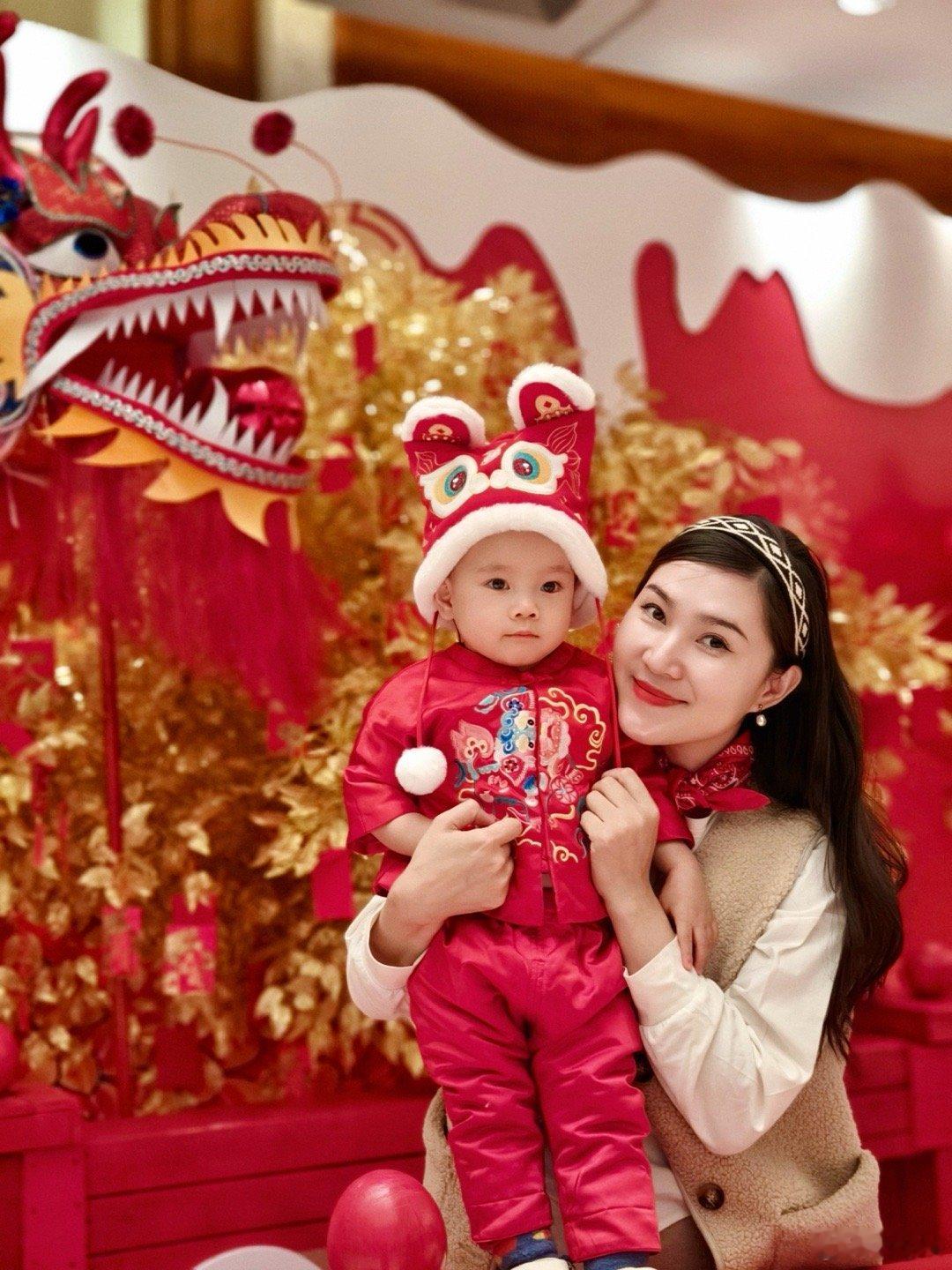 #星辰如愿 家国同春# 在这个辞旧迎新的时刻，共同迎接充满希望和机遇的新年！我的