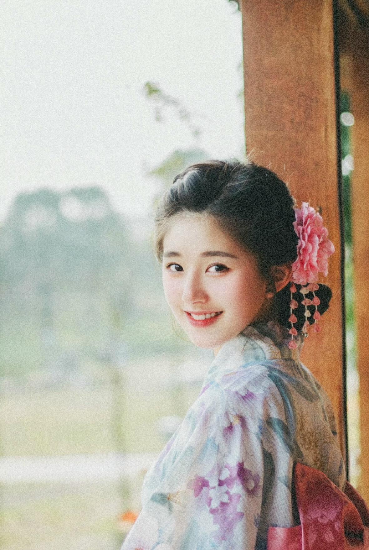 小露 