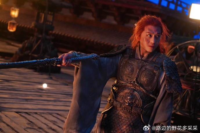 邓超碰上了最懂自己的节目组邓超成功脱离人类这个圈子别人上综艺守规矩，邓超直接脱离