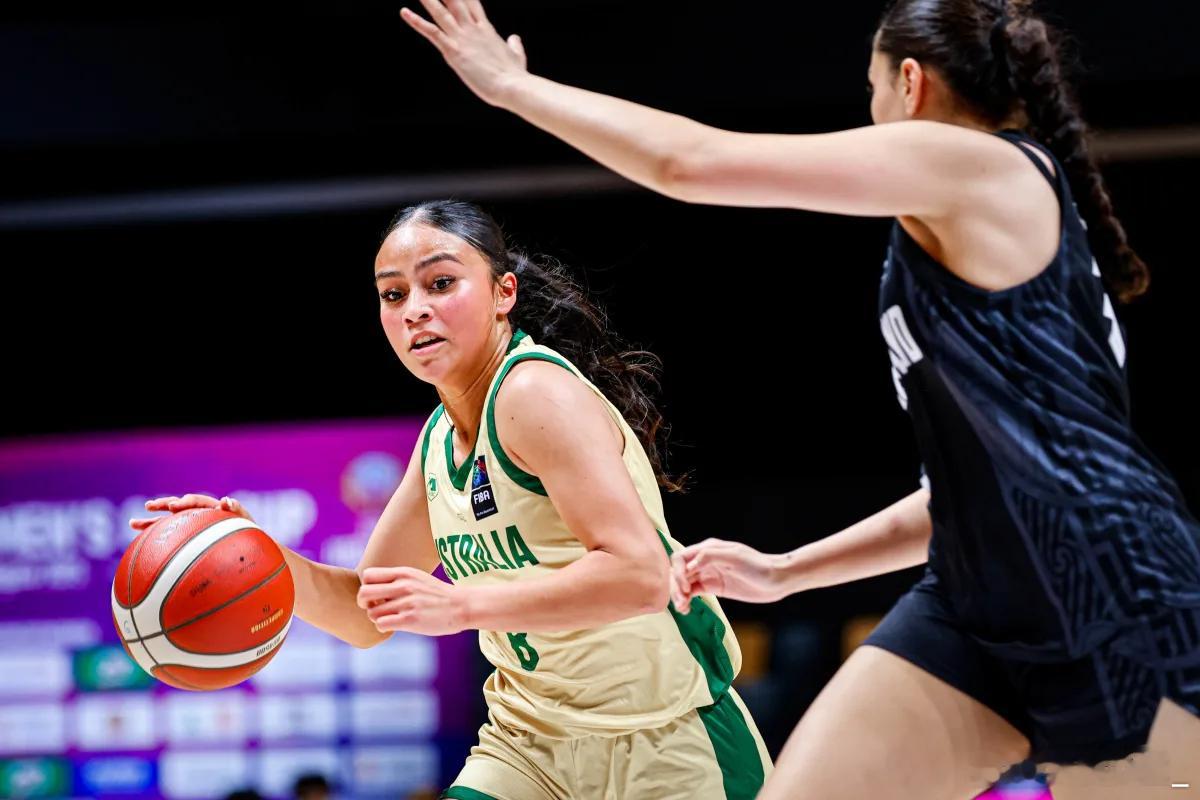 【澳大利亚大胜新西兰豪取四连冠  李沅珊入选最佳阵容】在刚刚结束的FIBAU16