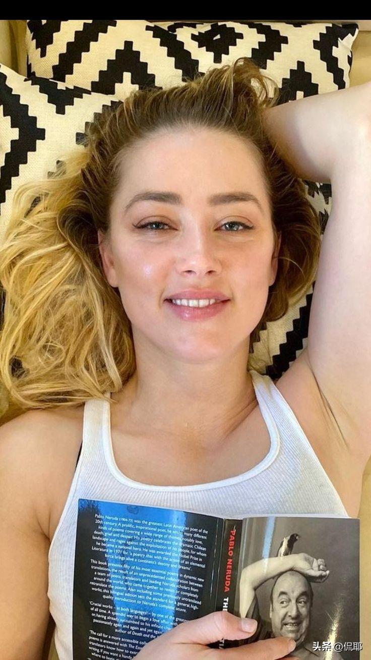 德普和艾梅柏的闹剧真的是让人唏嘘，德普确实被这个女人伤得好深。艾梅柏指控德普家暴