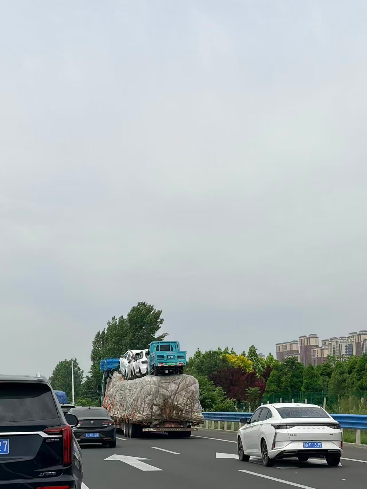 堵车 这个司机厉害了👍老司机老司机课堂