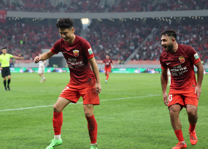 中超联赛上海海港vs成都蓉城 【武磊空门结束比赛！海港3-0大胜蓉城】 中超第2
