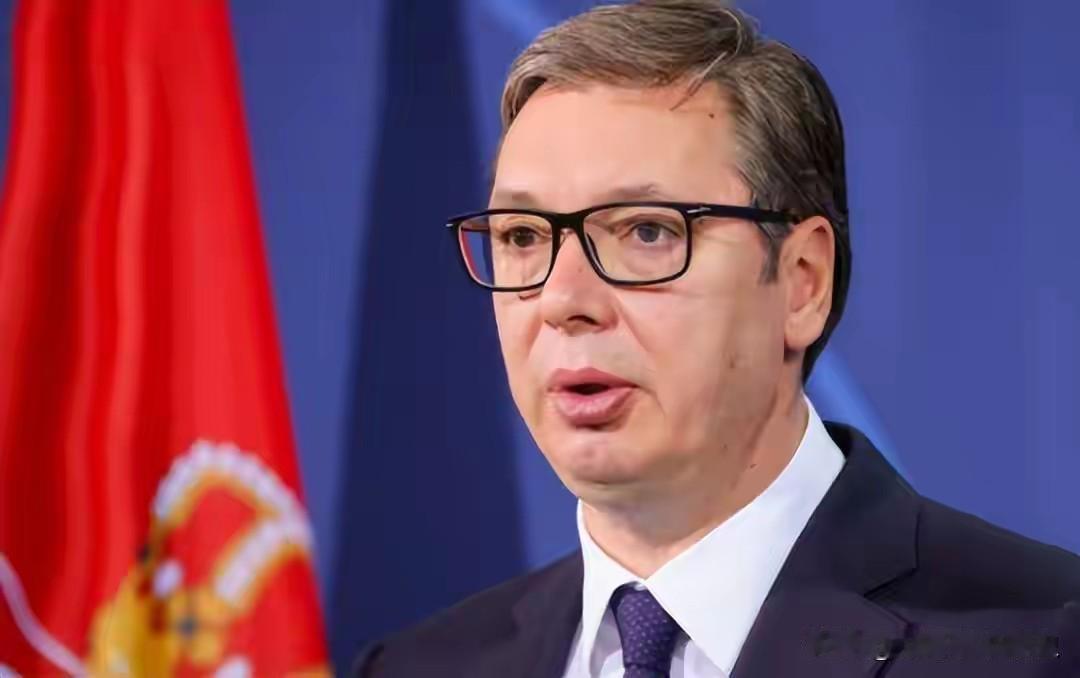 武契奇突然放了个大料！他说，爱泼斯坦文件一公开，美国很可能在48小时内动手打伊朗