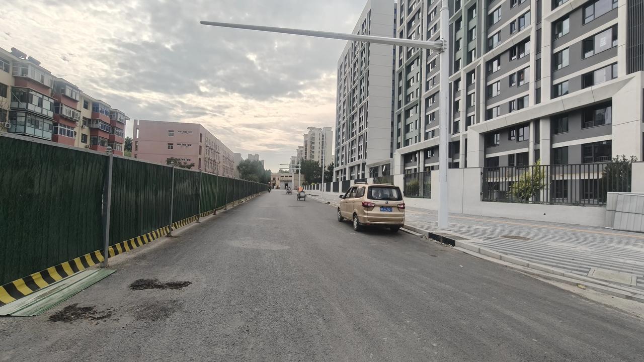 建国路西二环以西时光街起西延北杜村段已经通车了，可以路过福裕街直达苑东街。就是新