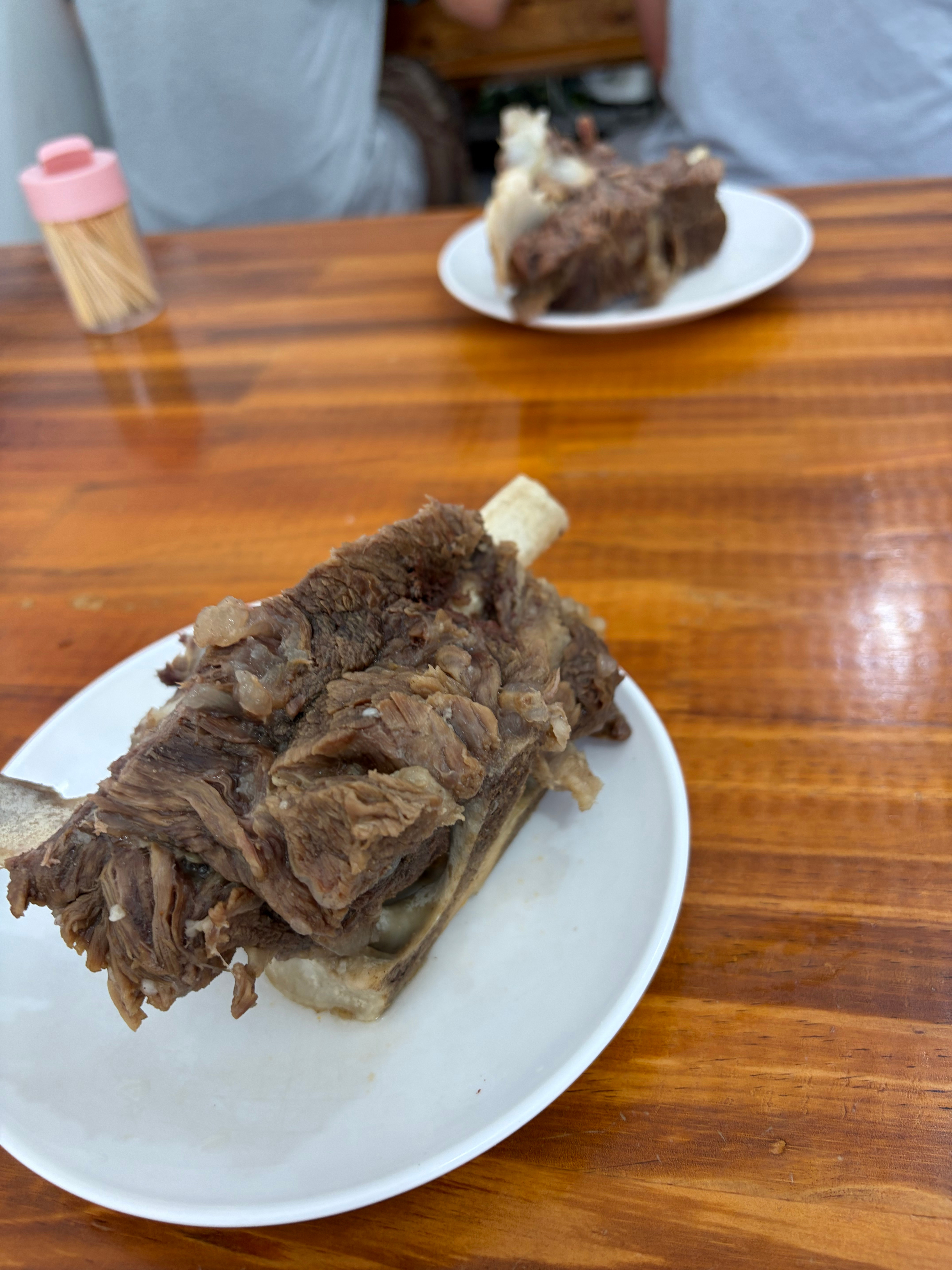 吃肉 