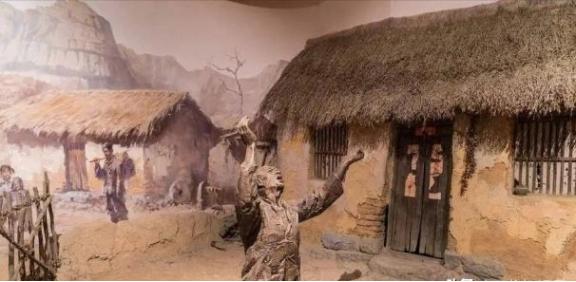 [太阳]古代闹饥荒，为何百姓放着河里的鱼虾不抓，反而去吃草根、啃树皮？

中国历