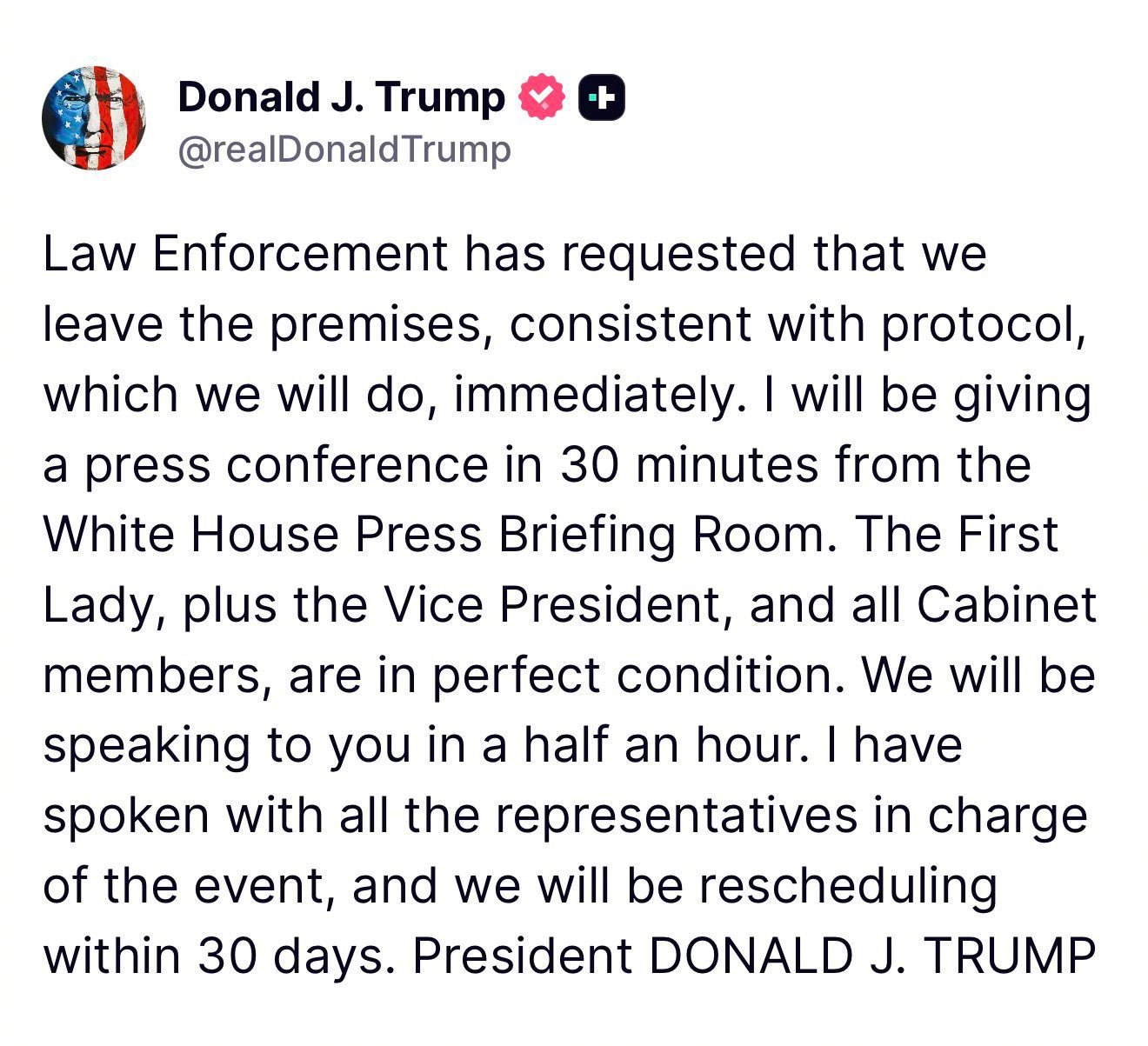 最新：阿川表示，执法部门已要求所有人必须离开现场，他将在30分钟后于白宫新闻简报