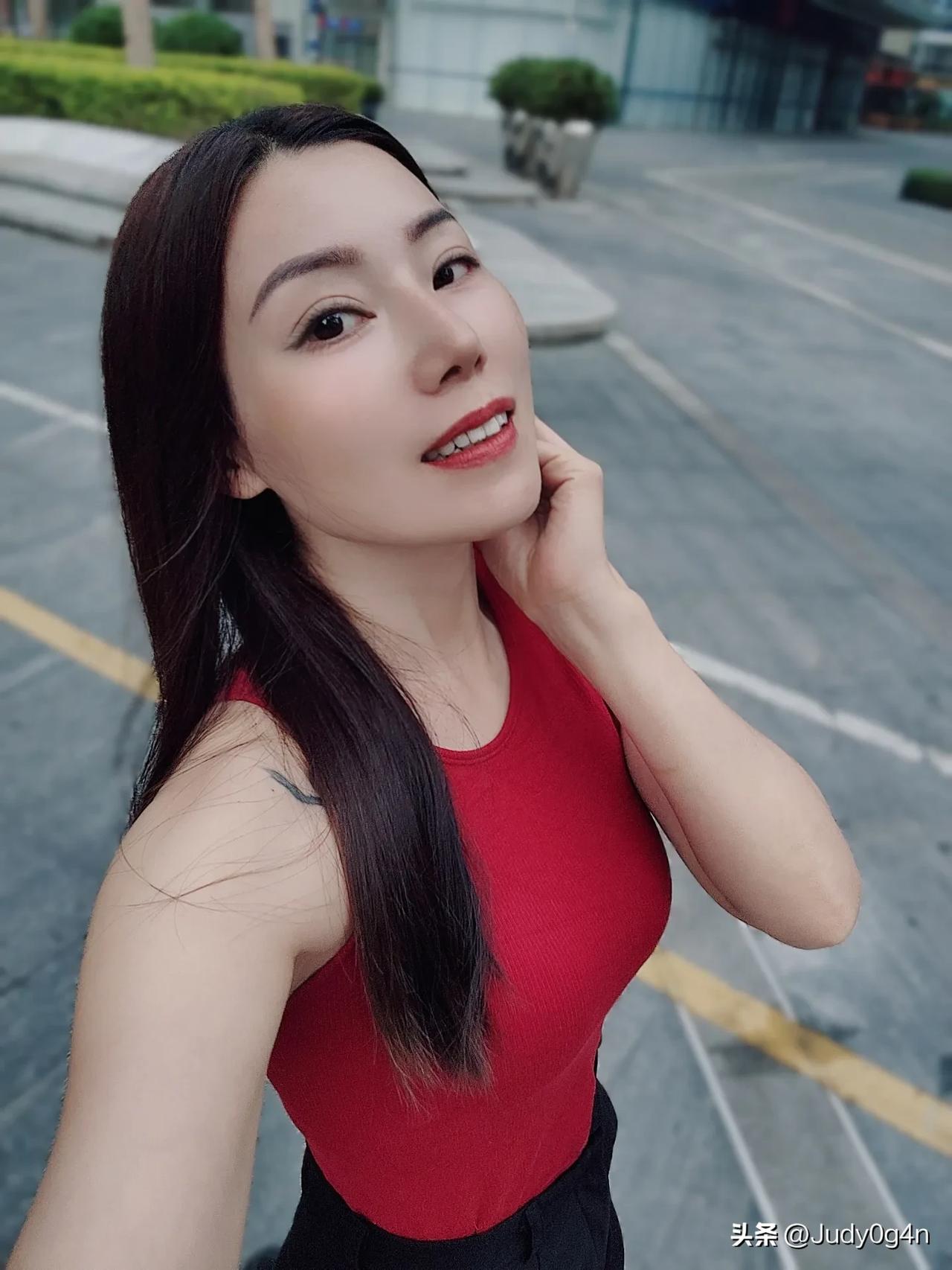 美好心情从早上开始喽，早安吖[太阳]早晨来个问候