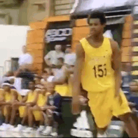 16岁的詹姆斯打球你见过吗？天赋这东西不是一会儿半会儿就可以得到的！