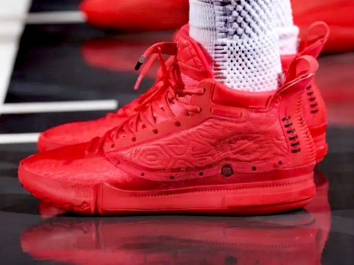 今日NBA球员球鞋上脚精选：阿隆-戈登 361° Joker 1 六六大顺东契奇