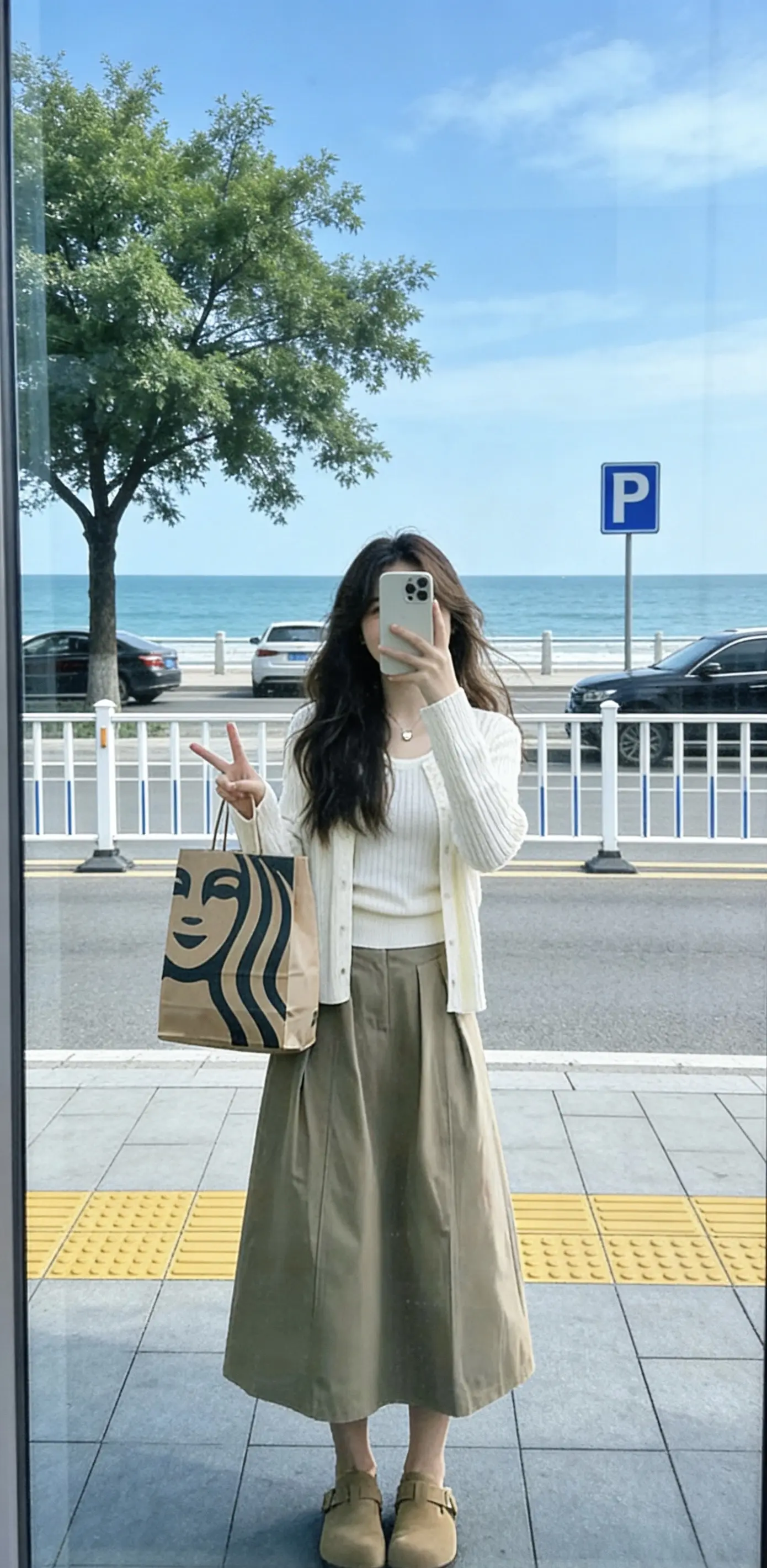 是什么样的辜负 让你连再喜欢别人的勇气都没有了 保护自己的磁场 少言少...