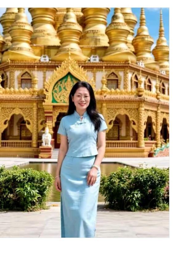爱旅游
美女下海去经商；
挣钱就把父母孝；
闲余时间爱旅游；
全国各地走个遍；