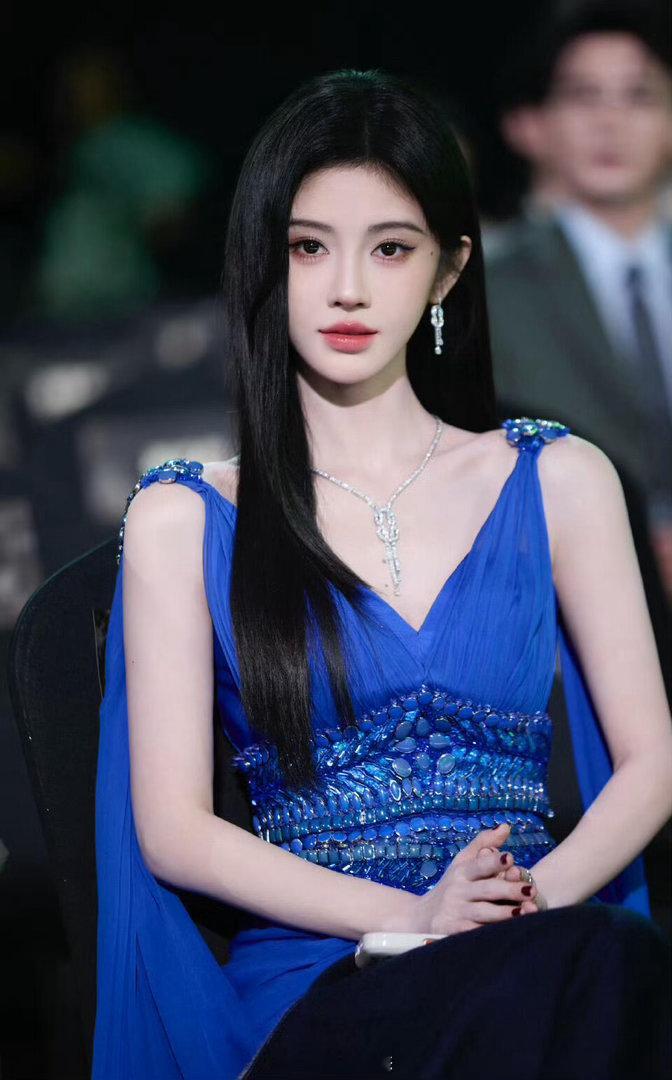 女顶 鞠婧祎黑长直 