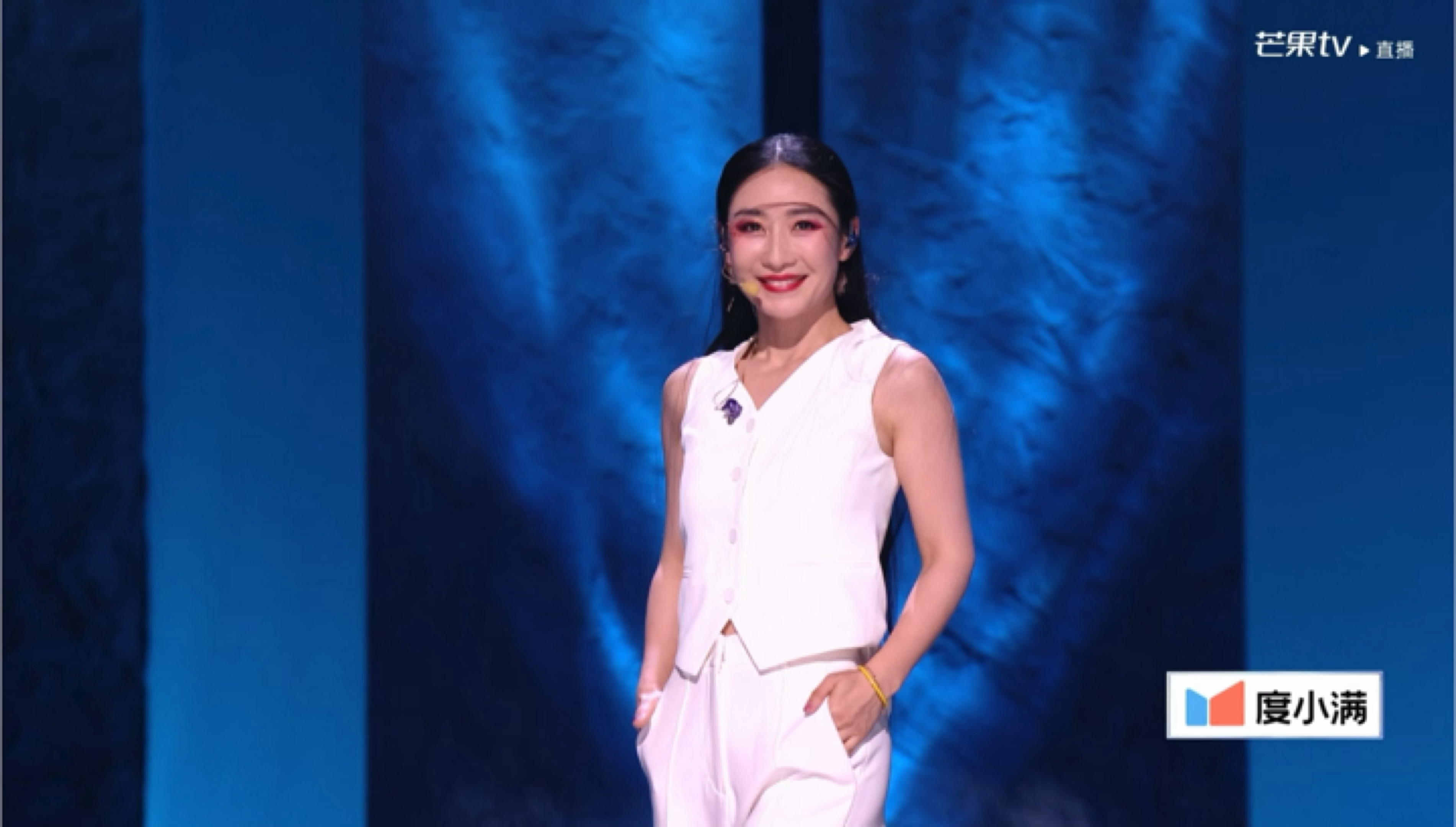 我看陶昕然脱戏服以为是要放大招结果是安陵容的ending pose 