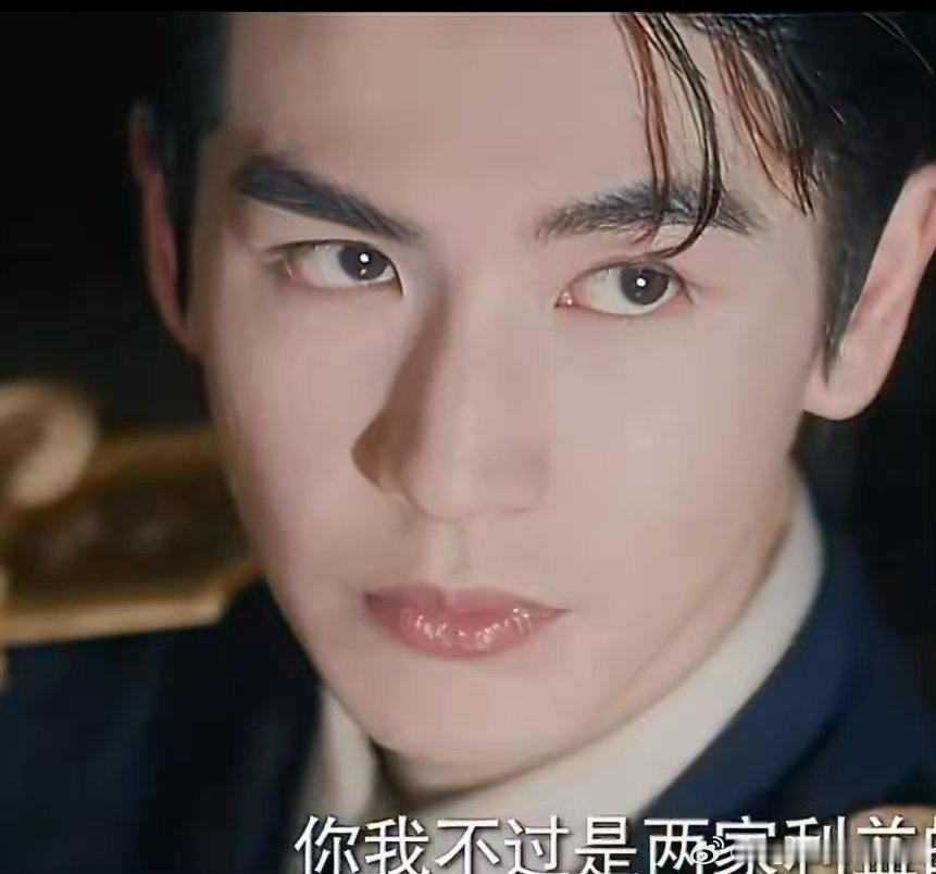 这种镜面唇釉好用吗