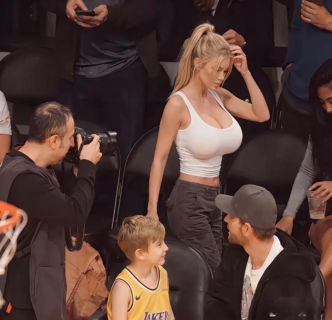 知道为啥湖人队的比赛观众上座率居高不下的原因了吧nba湖人