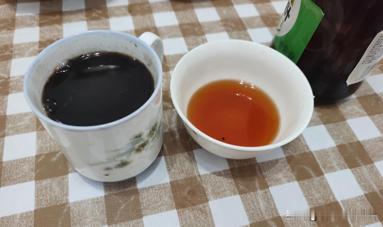 熬药、热药、
泡药酒、擦药
是我这个家庭司药
目前每天要干的活儿
加油！好运[祈